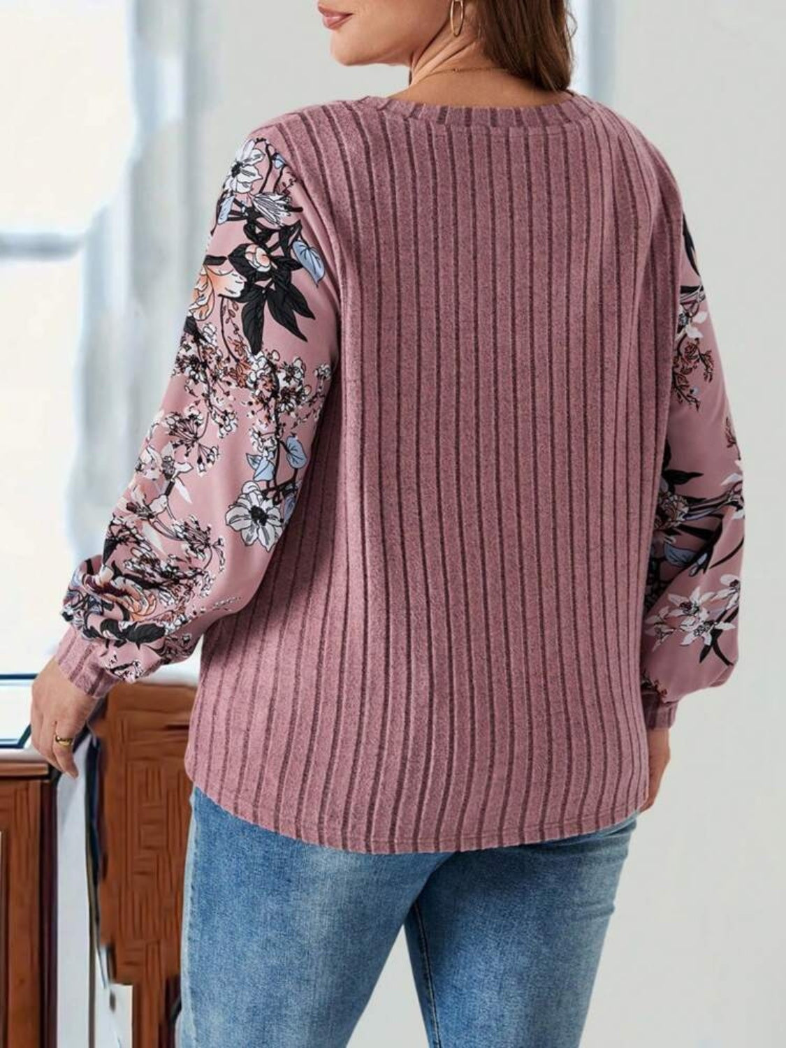 Plus Size Printed V-Neck Long Sleeve