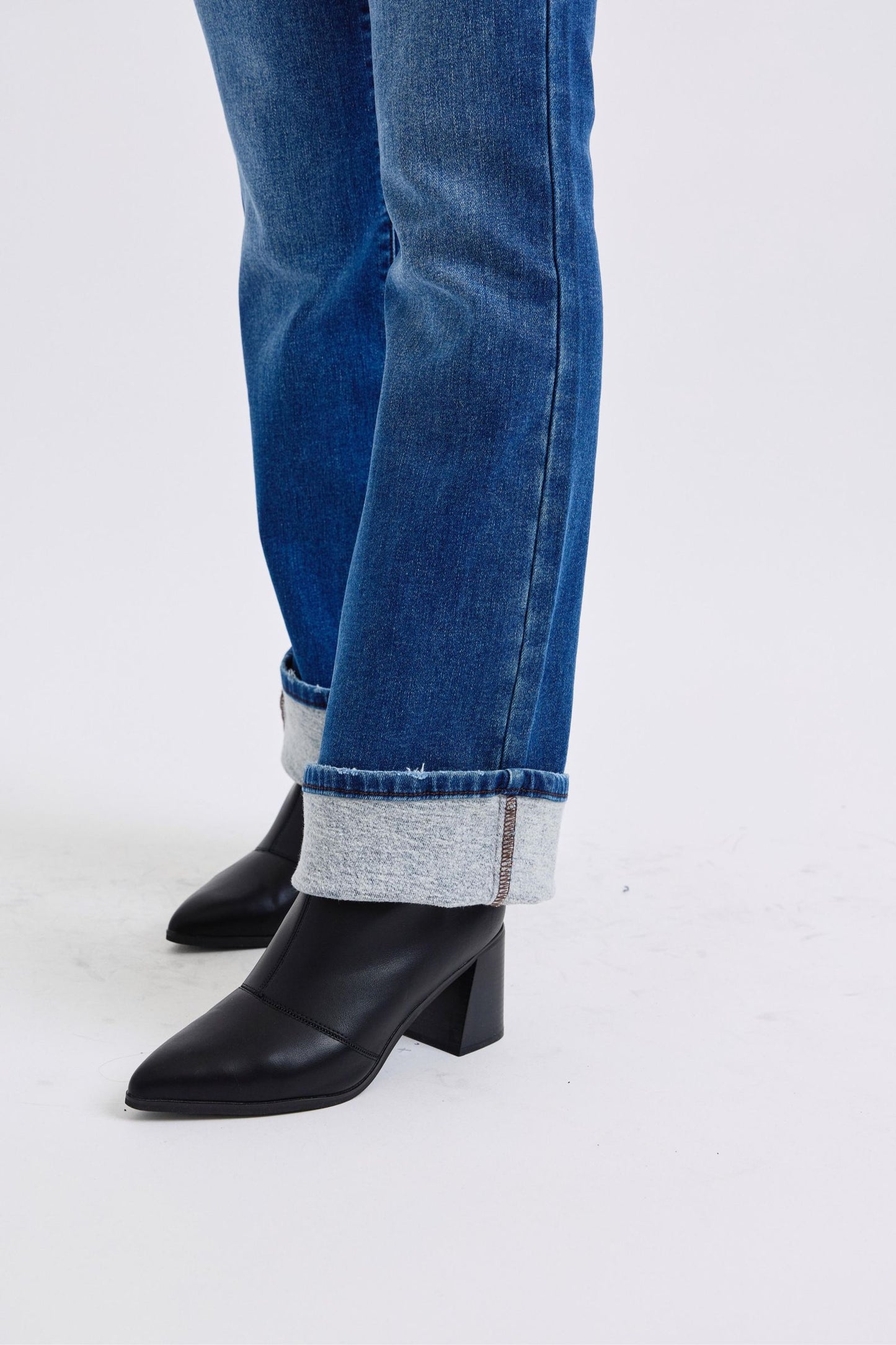 Judy Blue Full Size Run Mid-Rise Jeans with Thermal Lining
