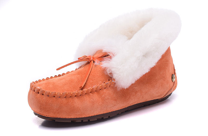 Sheepskin and Wool Integrated Snow Boots Warm Bun Shoes  Slippers