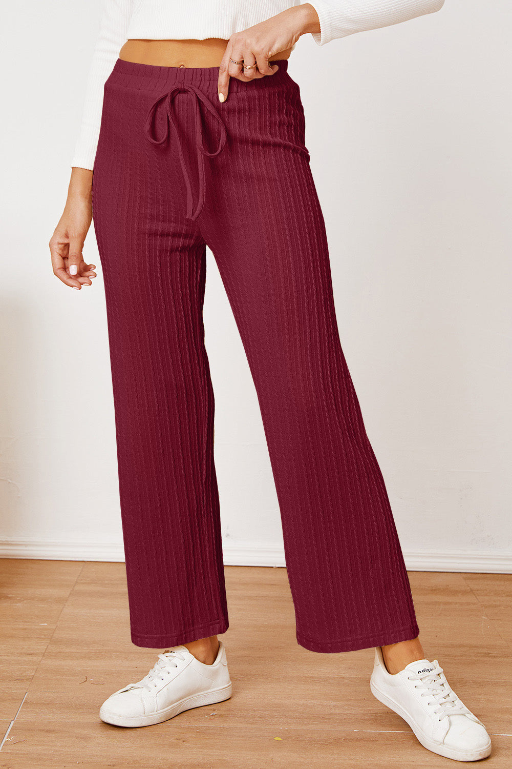 Textured Elastic Waist Straight Pants