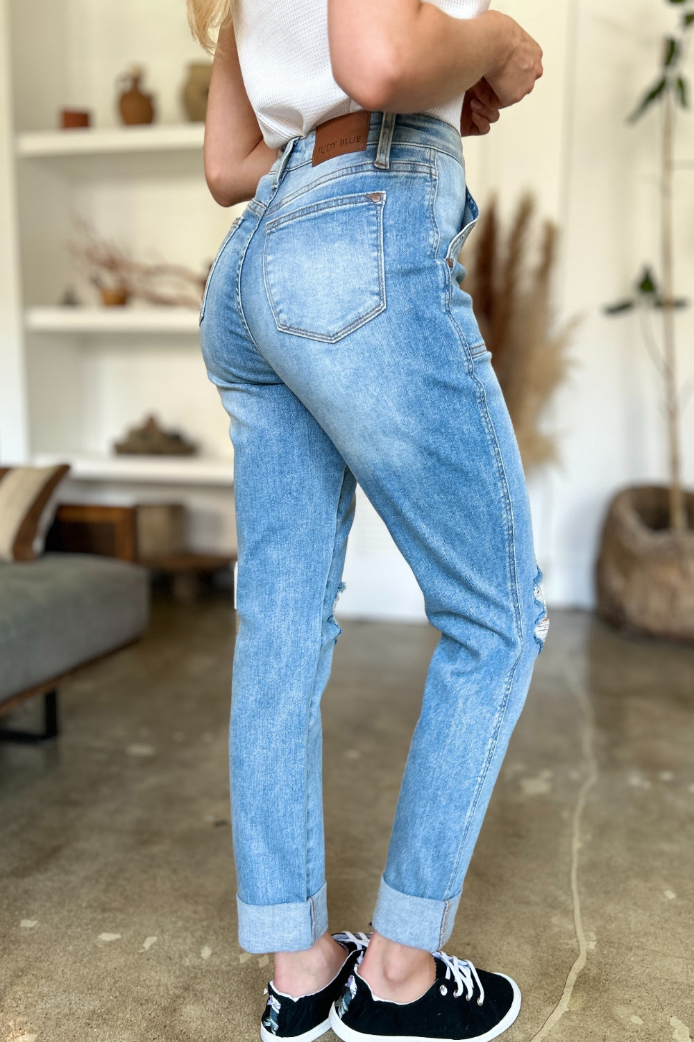 Judy Blue Full Size Womens Distressed Straight Jeans with Patch Pockets