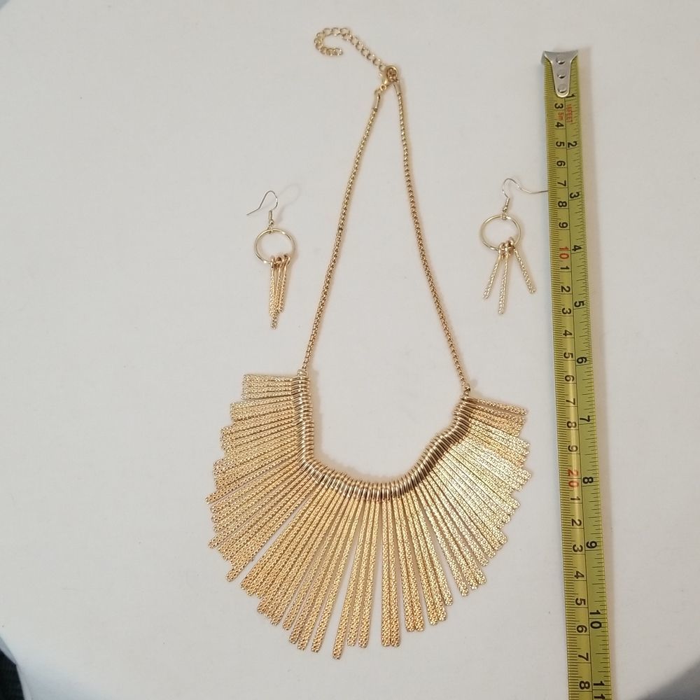 🆕️Fashion Costume Jewelry Necklace and Earring Se
