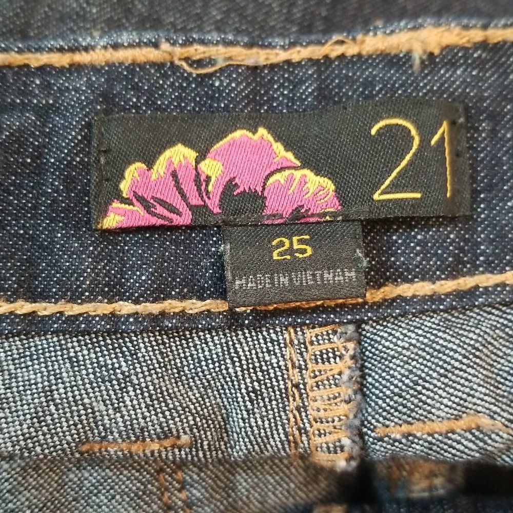 Women's 5-pocket Skinny Jeans. BYF22